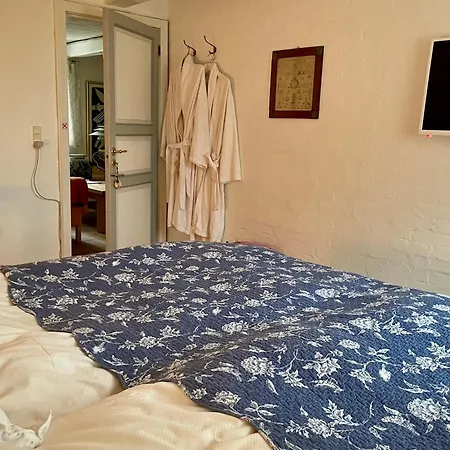 Pallisgaard Bed & Breakfast *